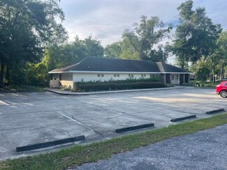 Plus de détails pour 675 Peachwood Dr, Deland, FL - Bureau/Médical à louer