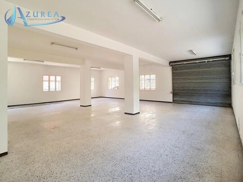 Industriel/Logistique dans Saint-André-de-la-Roche à louer - Photo intérieure – Image 3 sur 6