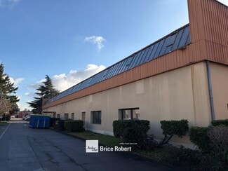 Plus de détails pour 33 Avenue Du Docteur Georges Lévy, Vénissieux - Local d’activités à vendre