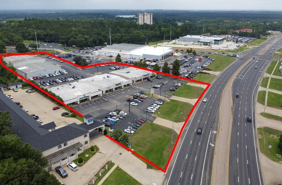 Pinnacle Plaza portefeuille de 4 biens à vendre sur LoopNet.fr - Photo de l’immeuble – Image 3 sur 14