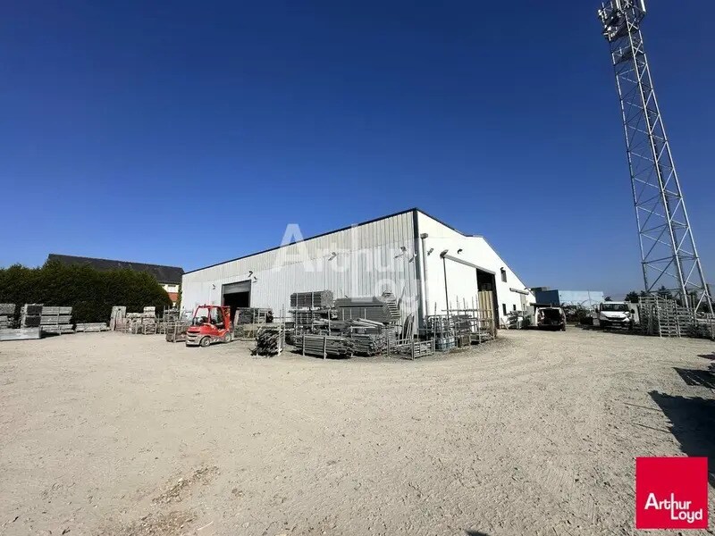 Local d'activités dans Vitré à vendre Photo de l’immeuble– Image 1 sur 9