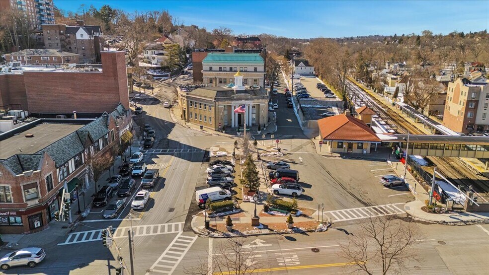 1 Generoso Pope Pl, Tuckahoe, NY à vendre - Aérien – Image 2 sur 31