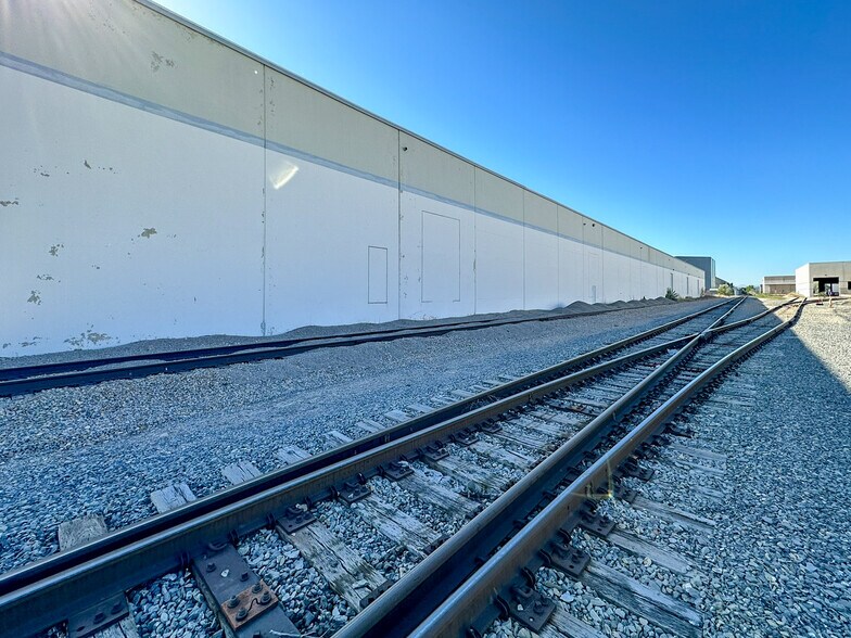 1736 S 4250 W, Salt Lake City, UT à louer - Photo de l’immeuble – Image 3 sur 23