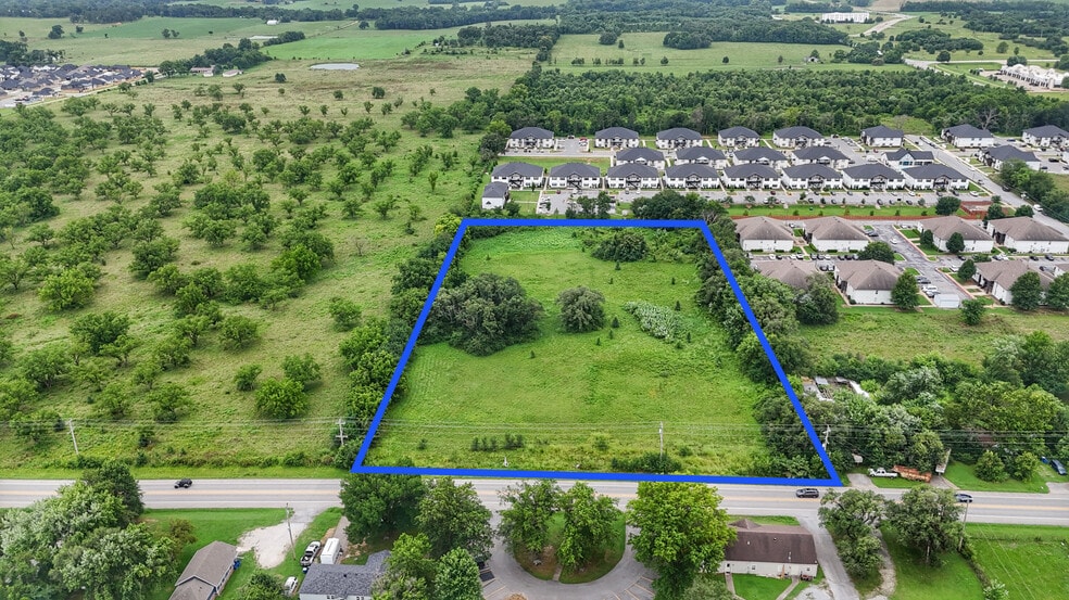 SW Regional Airport Boulevard, Bentonville, AR à vendre - Photo de l’immeuble – Image 3 sur 6