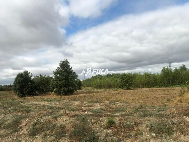 Plus de détails pour Terrain à vendre