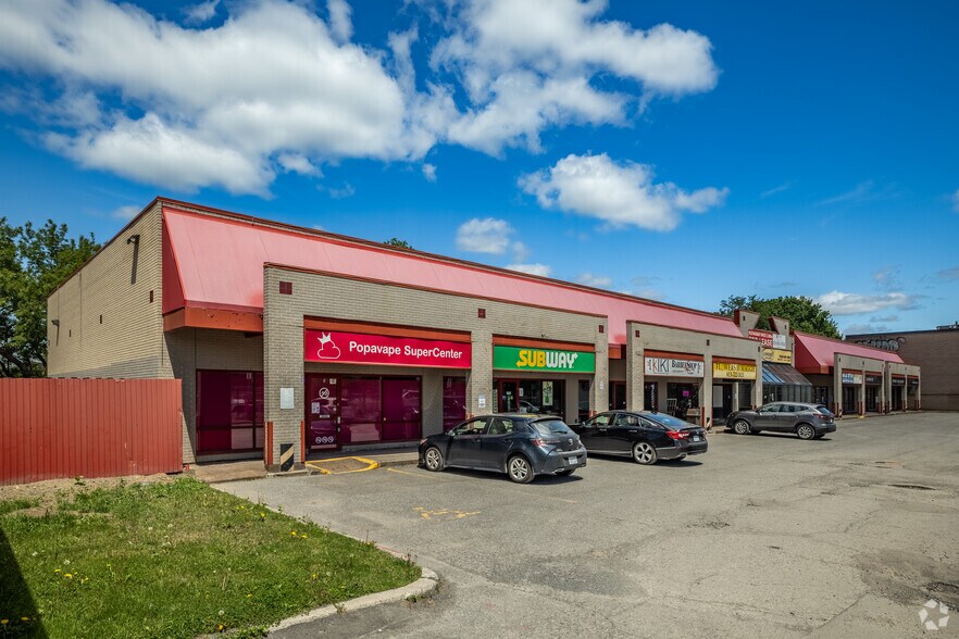 911 Richmond Rd, Ottawa, ON à louer - Photo principale – Image 1 sur 3