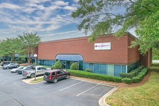 Plus de détails pour 14201 S Lakes Dr, Charlotte, NC - Local d'activités à louer