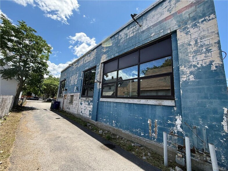 64 Fillmore Ave, Buffalo, NY à vendre - Photo principale – Image 1 sur 34