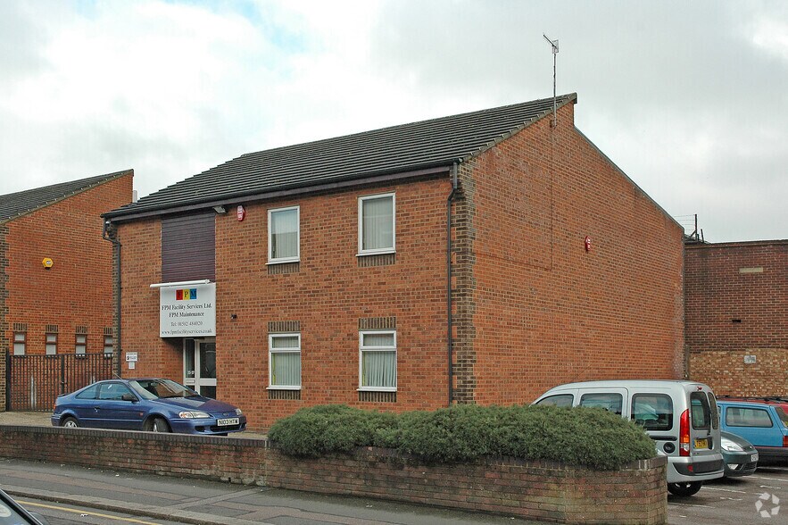 35-37 Hastings St, Luton à vendre - Photo de l’immeuble – Image 2 sur 2