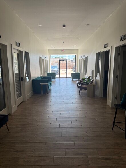 719 W Willow Ave, Duncan, OK à louer - Photo de l’immeuble – Image 3 sur 10