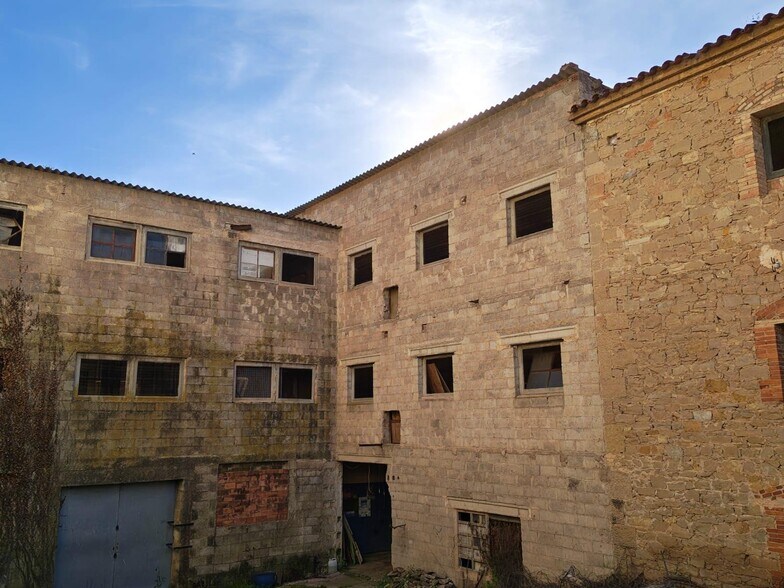Industriel/Logistique dans Monistrol de Montserrat, Barcelona à vendre - Photo de l’immeuble – Image 3 sur 46