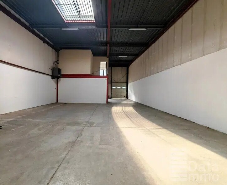 300 Rue Marcel Paul, Champigny-sur-Marne à louer - Photo de l’immeuble – Image 3 sur 9
