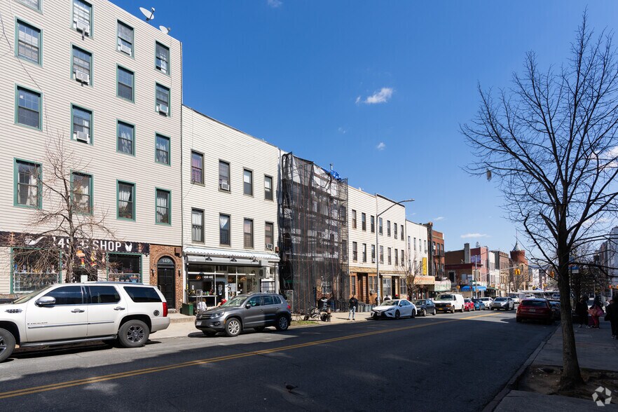153 Wilson Ave, Brooklyn, NY à vendre - Photo de l’immeuble – Image 2 sur 5