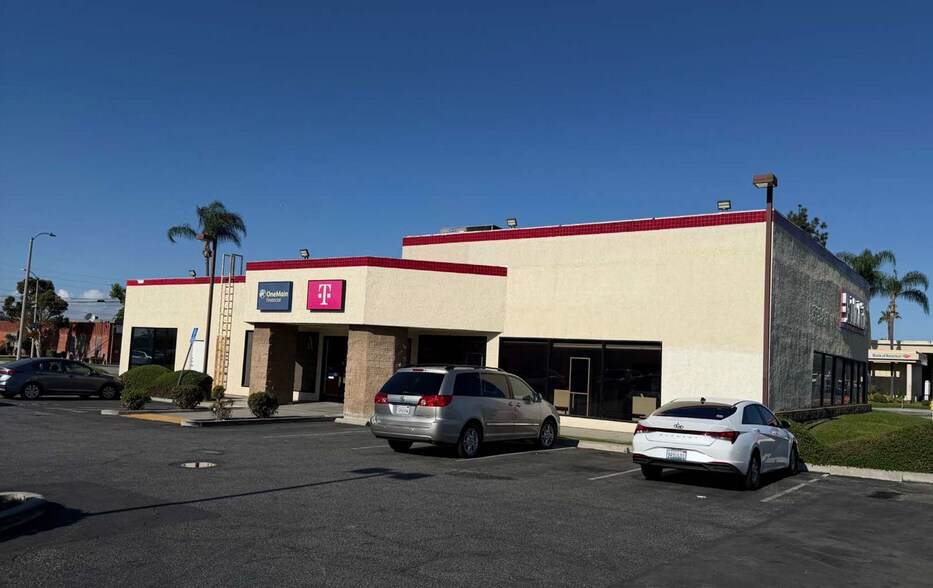 9400-9436 Firestone Blvd, Downey, CA à louer - Photo de l’immeuble – Image 3 sur 14