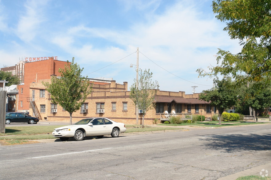 533 N Topeka St, Wichita, KS à vendre - Photo de l’immeuble – Image 2 sur 2