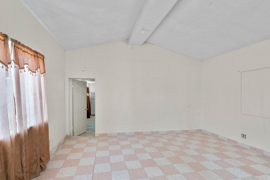 3905 Durazno, El Paso, TX à louer - Photo intérieure – Image 3 sur 25