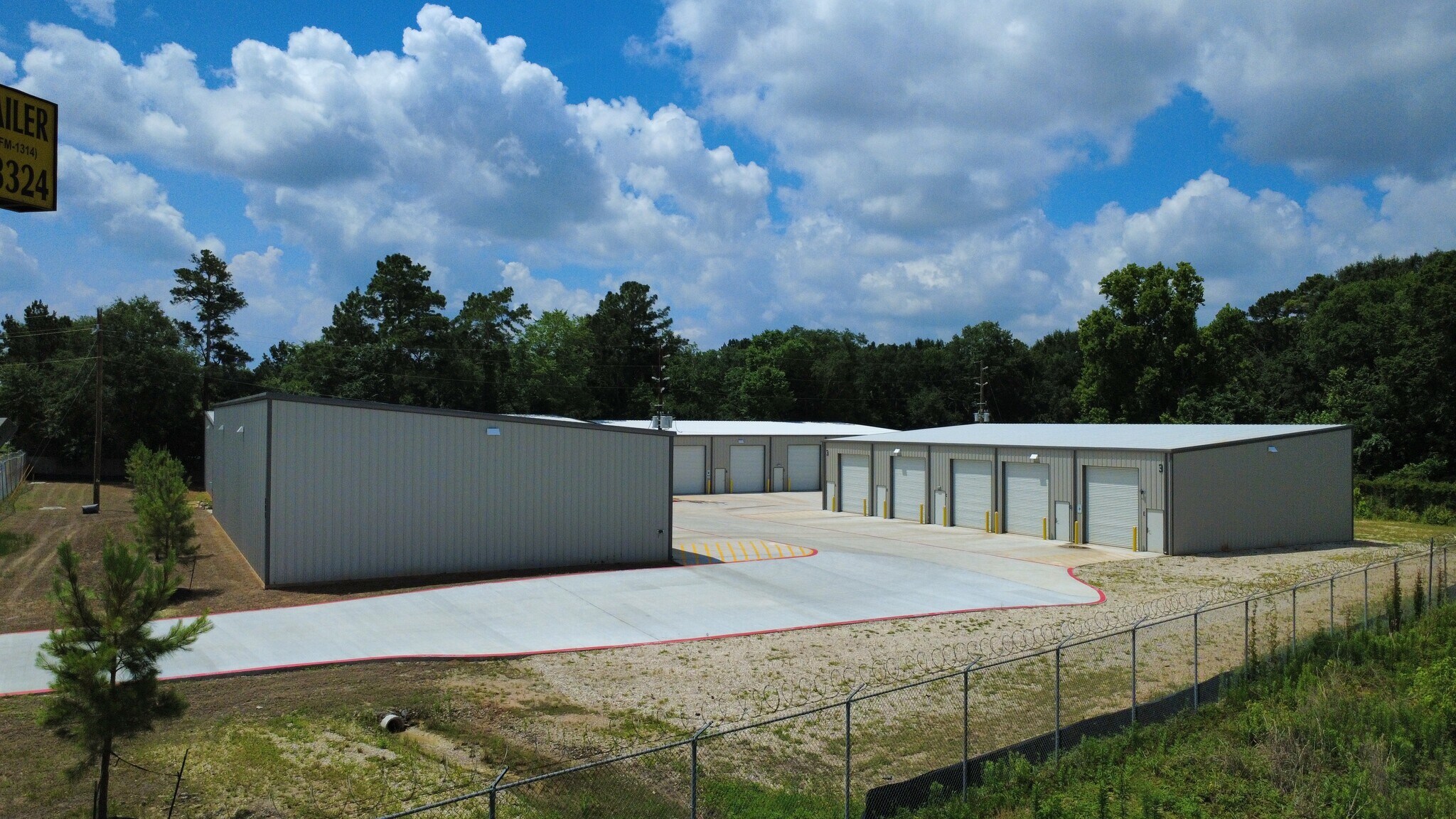 200 Porter Rd, Conroe, TX à louer Aérien– Image 1 sur 11
