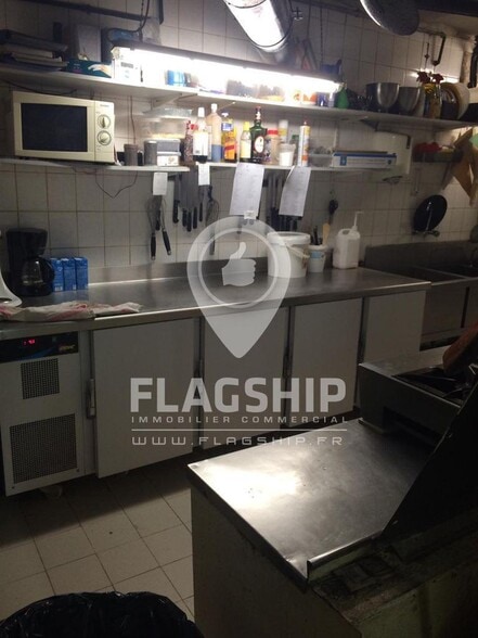 Local commercial dans Paris à louer - Photo intérieure – Image 2 sur 6