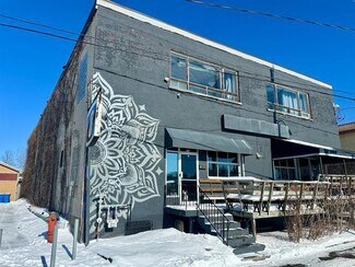 Plus de détails pour 156-158 Léopold Rue, Cowansville, QC - Local commercial à vendre