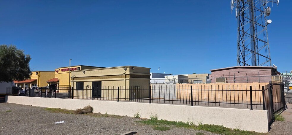 506 W Broadway Rd, Mesa, AZ à louer - Photo de l’immeuble – Image 3 sur 4