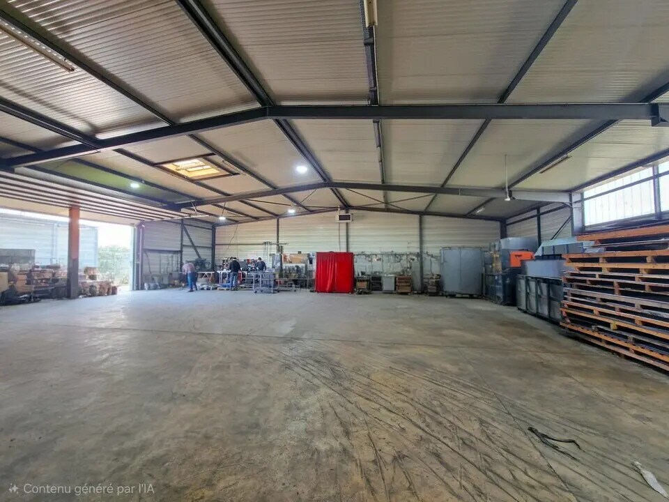 Industriel/Logistique dans Cissé à louer Photo intérieure– Image 1 sur 7
