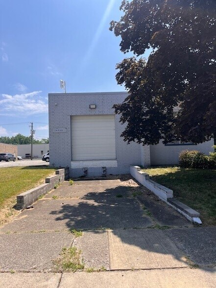 14300 Industrial Ave N, Maple Heights, OH à louer - Photo de l’immeuble – Image 3 sur 14
