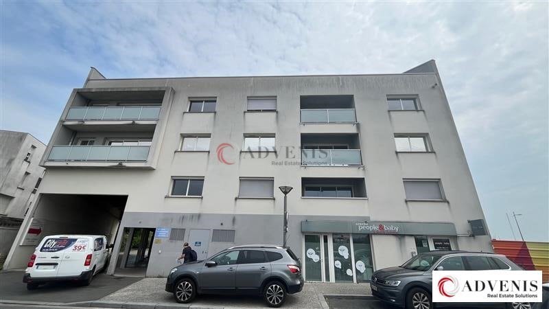 Bureau dans Lormont à vendre - Photo de l’immeuble – Image 1 sur 7