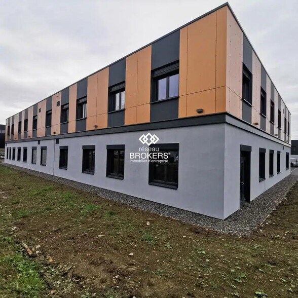 Local commercial dans Perrignier à vendre - Photo de l’immeuble – Image 2 sur 6