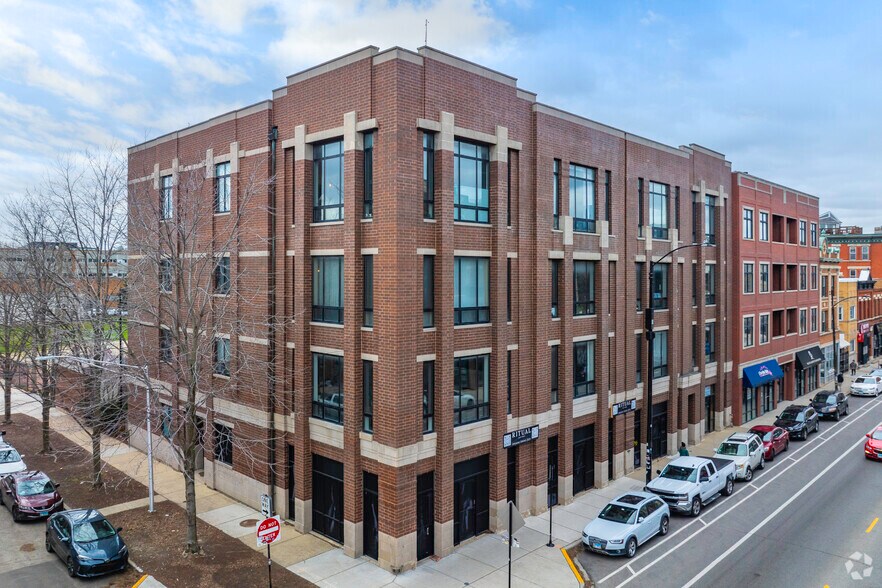 2239 W North Ave, Chicago, IL à louer - Photo de l’immeuble – Image 1 sur 10
