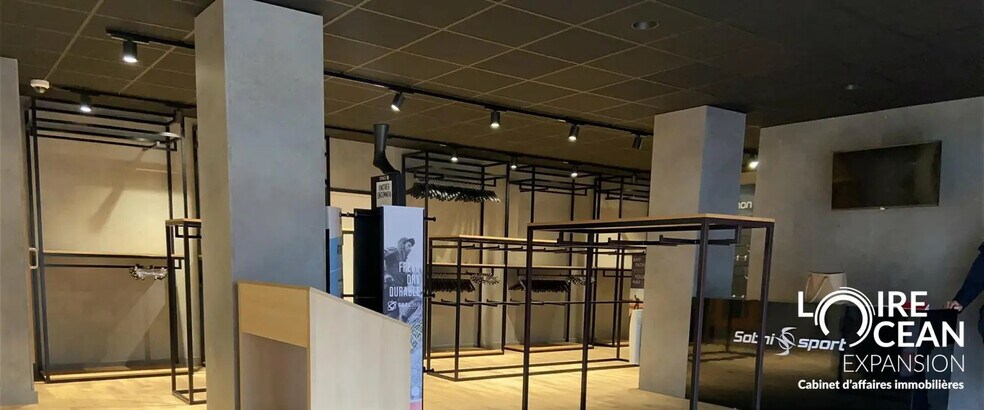 Local commercial dans La Baule-Escoublac à louer - Photo de l’immeuble – Image 1 sur 5