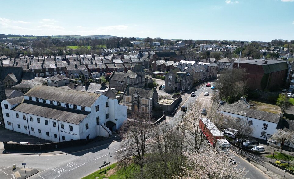 Neville St, Ulverston à vendre - Aérien – Image 2 sur 3