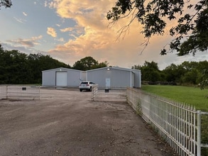 18875 FM 121, Gunter, TX à louer Photo intérieure– Image 1 sur 9
