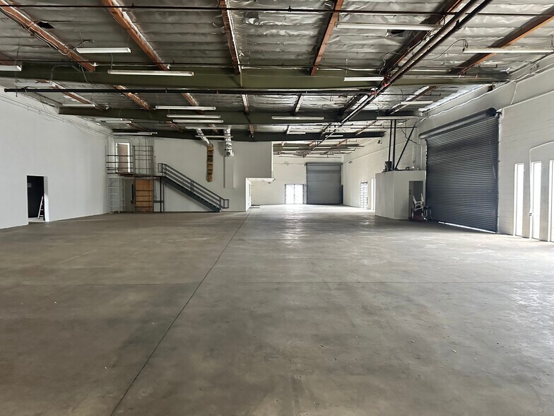 10746 Rush St, South El Monte, CA à vendre - Photo de l’immeuble – Image 3 sur 13
