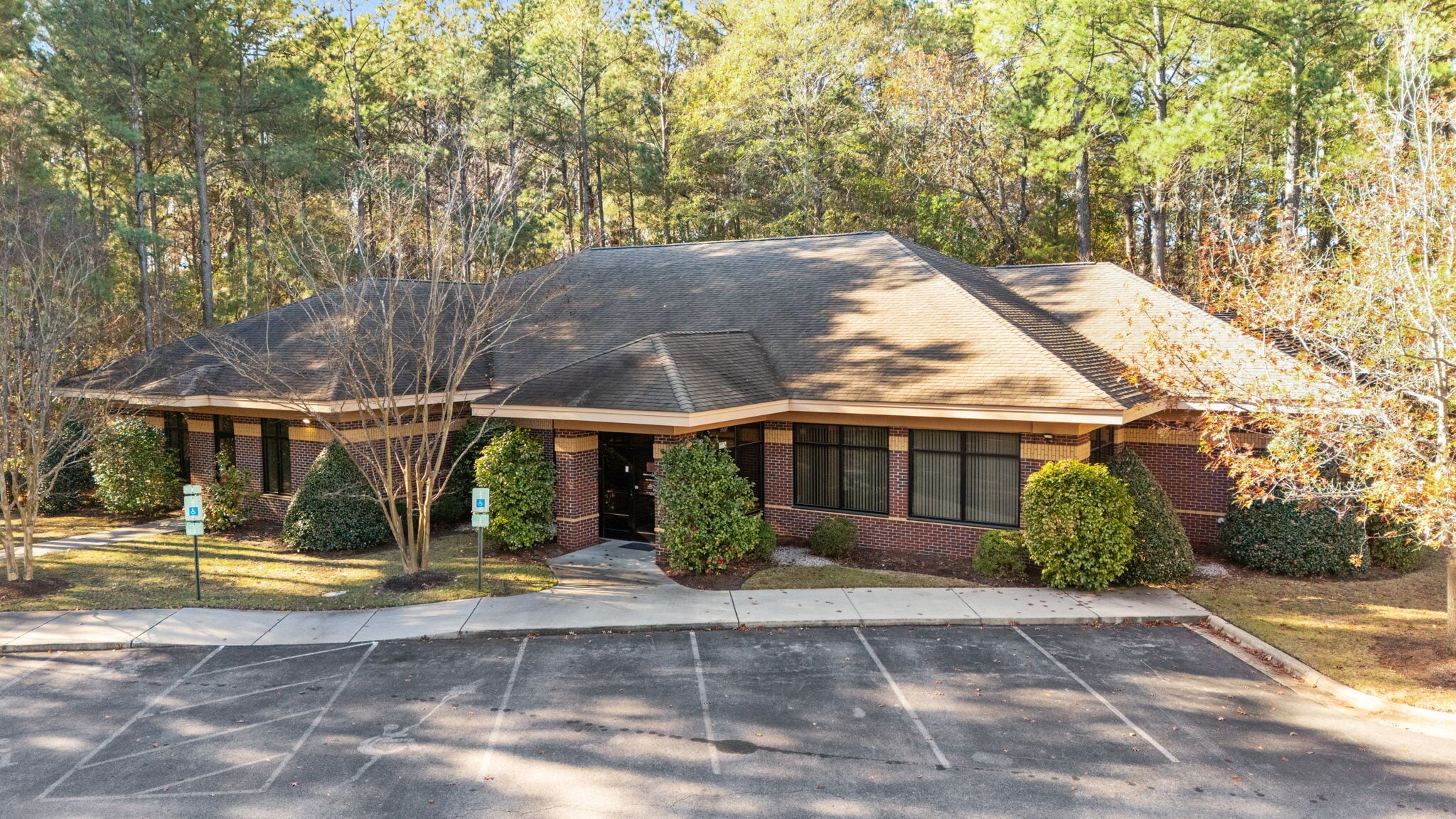 2223 Hemby Ln, Greenville, NC à vendre Photo principale– Image 1 sur 74