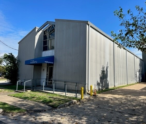 2613 Saint St, Houston, TX à louer - Photo de l’immeuble – Image 2 sur 13