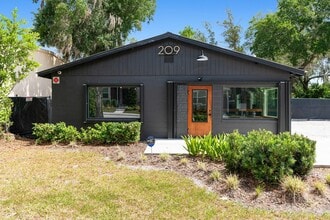 209 Palmetto Ave, Longwood, FL à louer Photo de l’immeuble– Image 1 sur 43