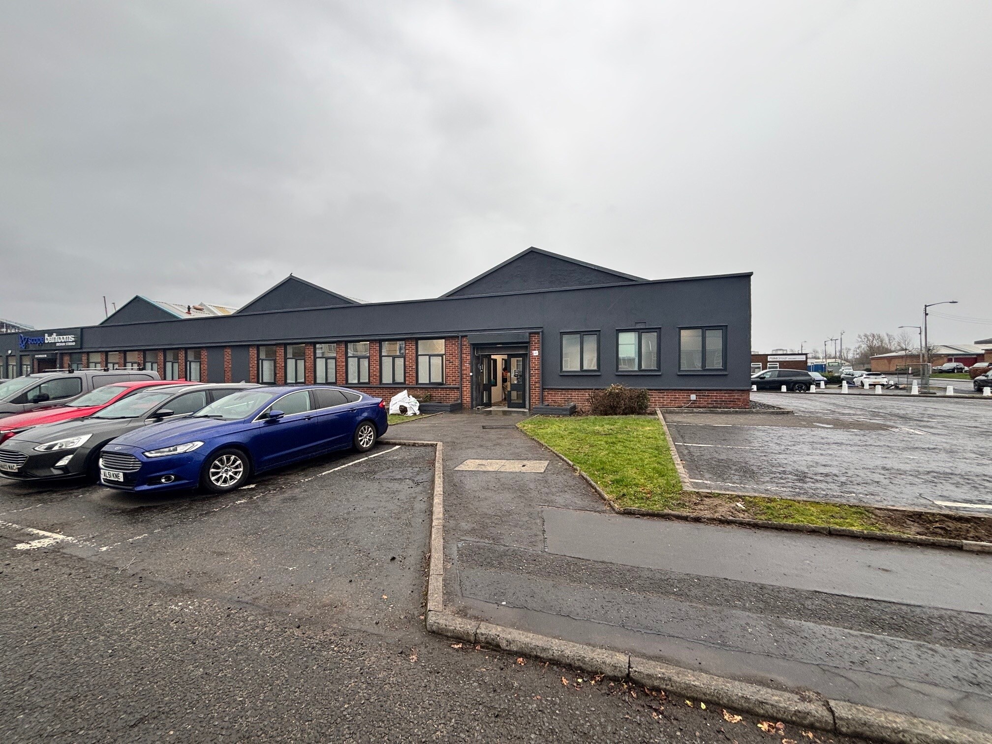 37-39 Colquhoun Av, Glasgow à louer Photo de l’immeuble– Image 1 sur 3