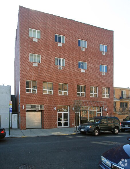 15 Bay 29th St, Brooklyn, NY à louer - Photo principale – Image 1 sur 3