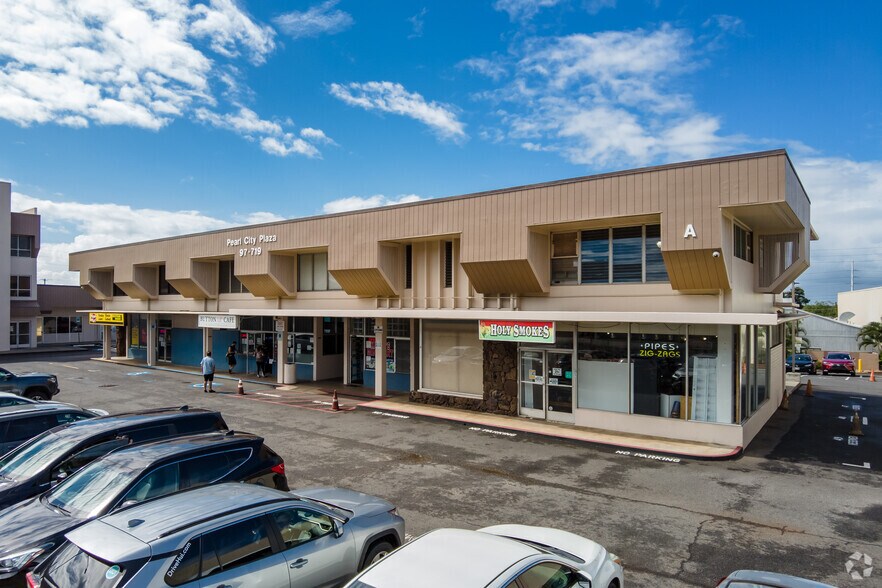 97-719 Kamehameha Hwy, Pearl City, HI à vendre - Photo principale – Image 1 sur 6