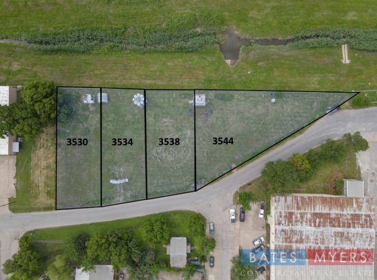 3534-3544 Doug Dr, Dallas, TX à vendre - Photo de l’immeuble – Image 2 sur 8
