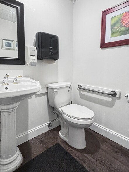 8751 E Hampden Ave, Denver, CO à vendre - Photo de l’immeuble – Image 2 sur 41