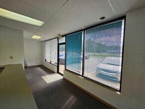 1702-2026 W US Highway 20, Michigan City, IN à louer Photo intérieure– Image 2 sur 4