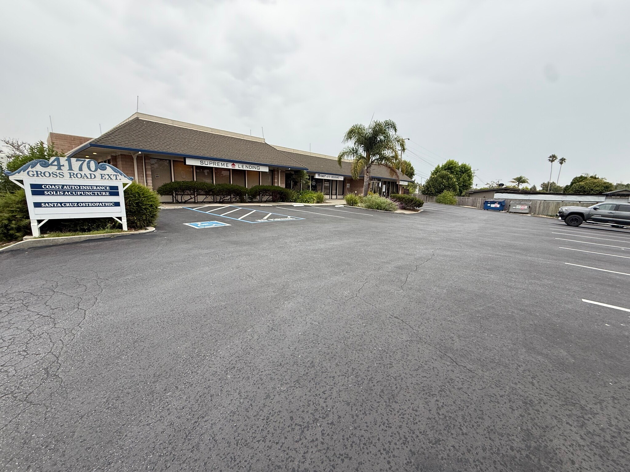 4170 Gross Rd, Capitola, CA à vendre Photo de l’immeuble– Image 1 sur 7