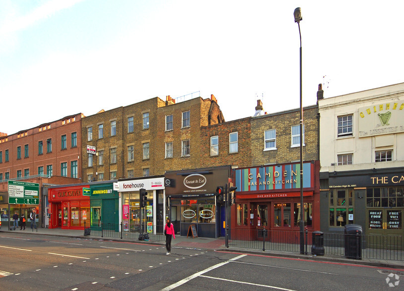 104 Camden High St, Londres à louer - Photo de l’immeuble – Image 2 sur 5