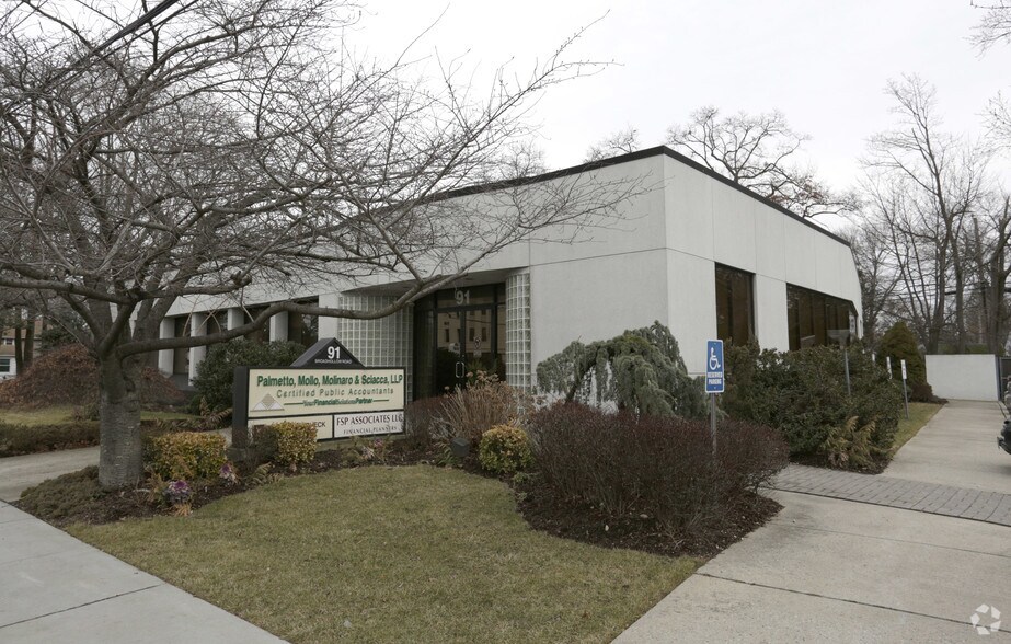 91 Broadhollow Rd, Melville, NY à louer - Photo de l’immeuble – Image 2 sur 4
