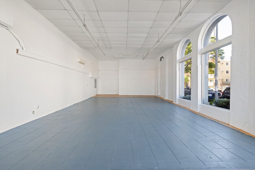 4356-4378 W 3rd St, Los Angeles, CA à louer - Photo de l’immeuble – Image 2 sur 16