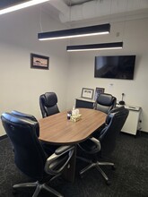 7815 101 Ave NW, Edmonton, AB à louer Photo intérieure– Image 2 sur 3