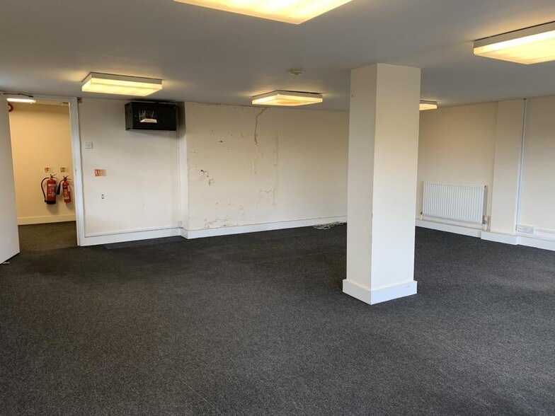 225 High St, Epping à louer - Photo de l’immeuble – Image 3 sur 4
