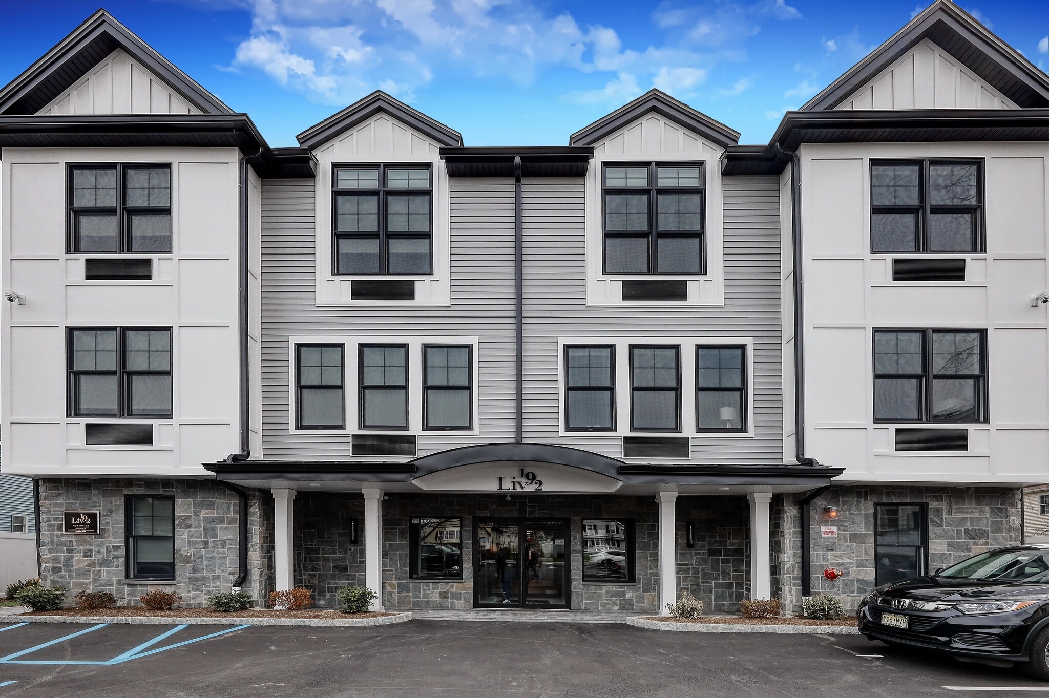 192 Livingston St, Northvale, NJ à louer Photo principale– Image 1 sur 5