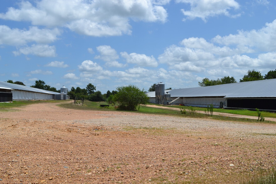 208 Kesterson Ave, Dierks, AR à vendre - Photo de l’immeuble – Image 2 sur 12